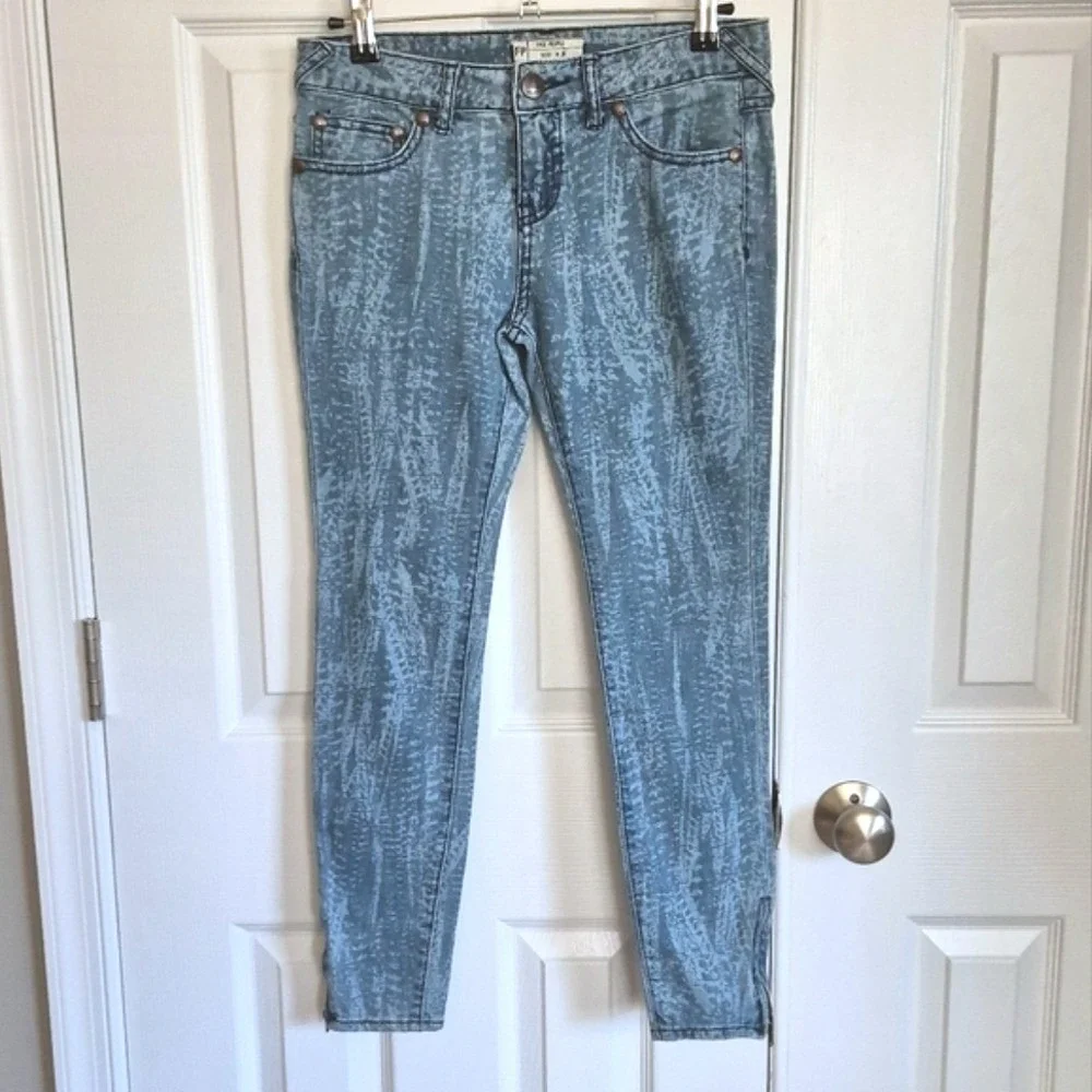 Free People Low Rise Blue Jeans Denim Skinny Pants Zip Ankles Womens 26 - Picture 2 of 16